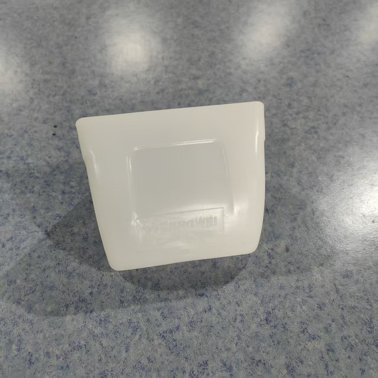 ~!phoenix_varIMG13!~