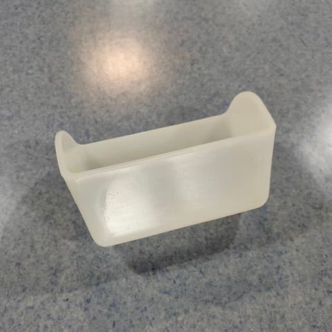 Cangilón elevador de HDPE: solución confiable para el transporte de materiales a granel 186X114X102 CC7X4