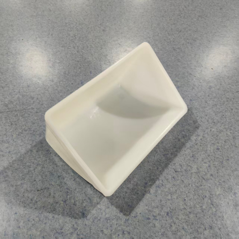 Cucharones elevadores de HDPE de grado alimenticio preperforados personalizados Jingwei para equipos de procesamiento y manipulación de granos 266X170X154 D10X6