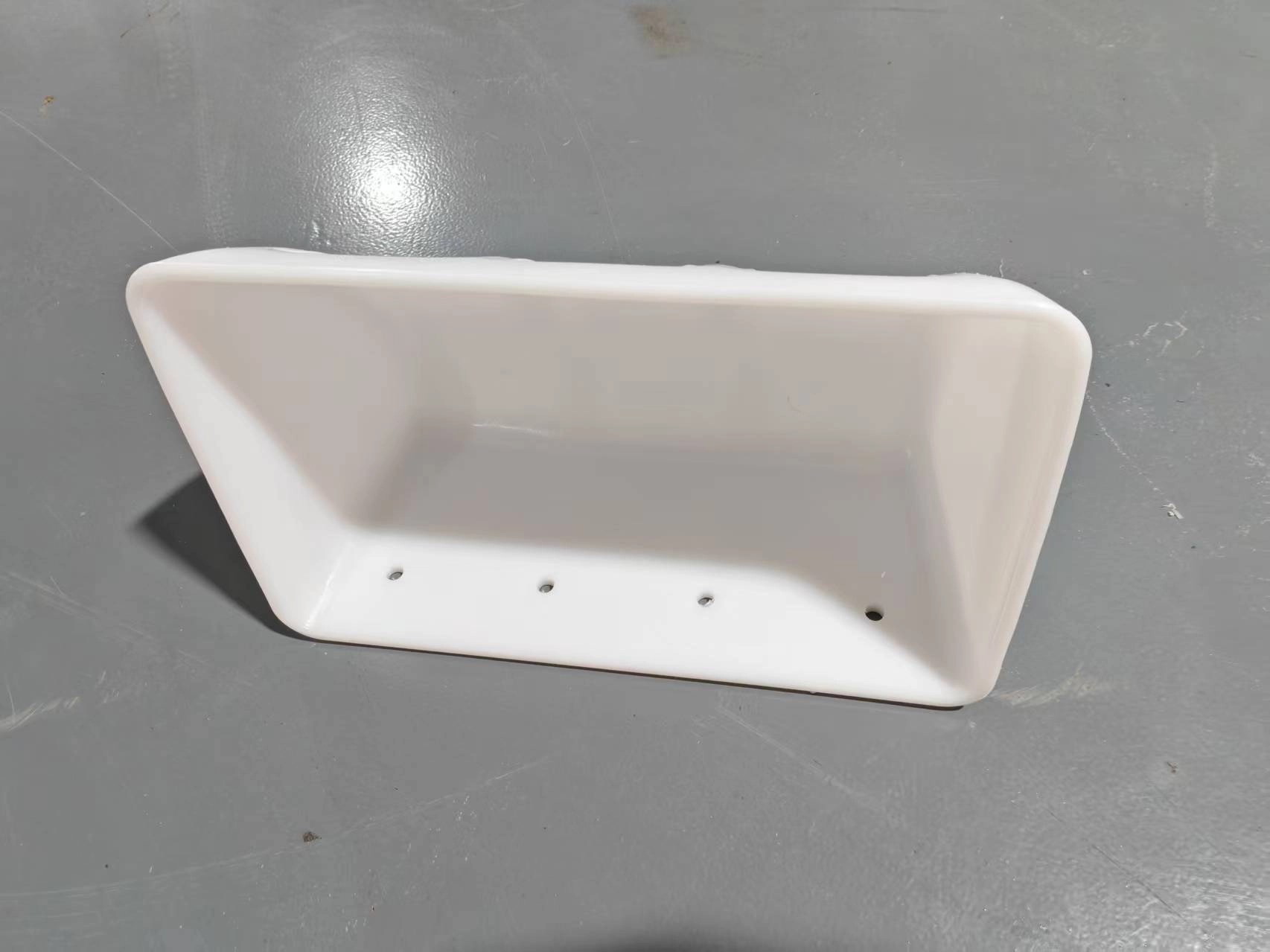 Cangilón elevador de HDPE para manipulación de granos: cómo la elección del material prolonga la vida útil